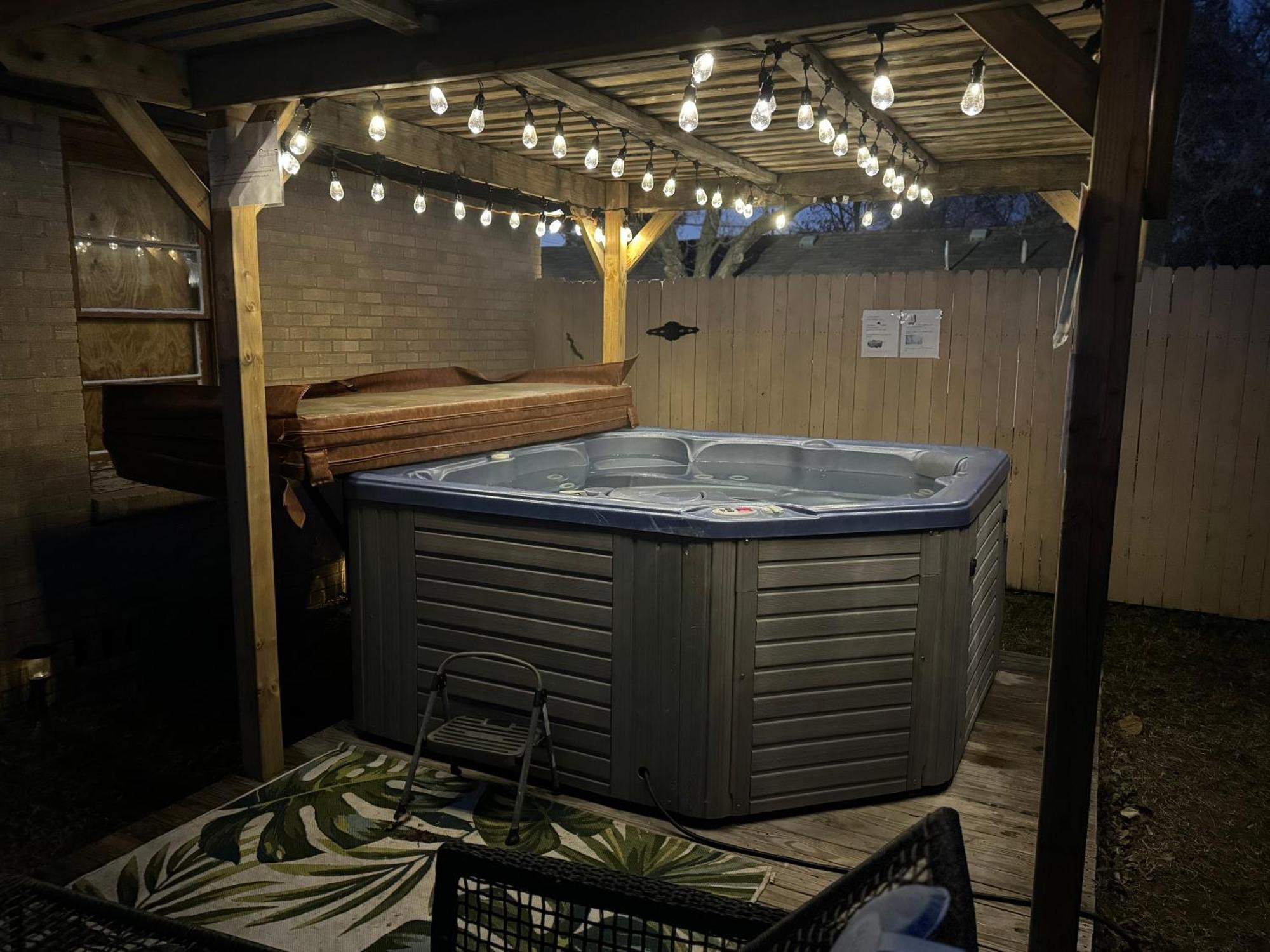 Luxury Oasis- 1 Bedroom Romantic Getaways Lubbock Exteriör bild